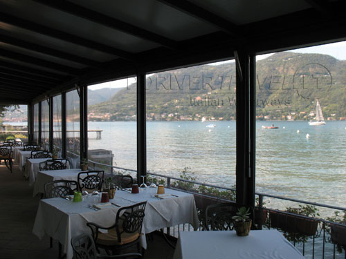 Restaurant on shore, Garda